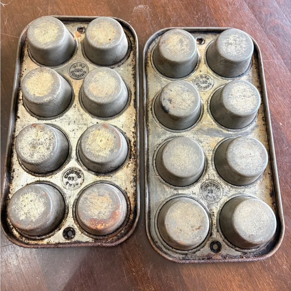 2 Vintage 8 Cup Ekco mini Muffin Tins